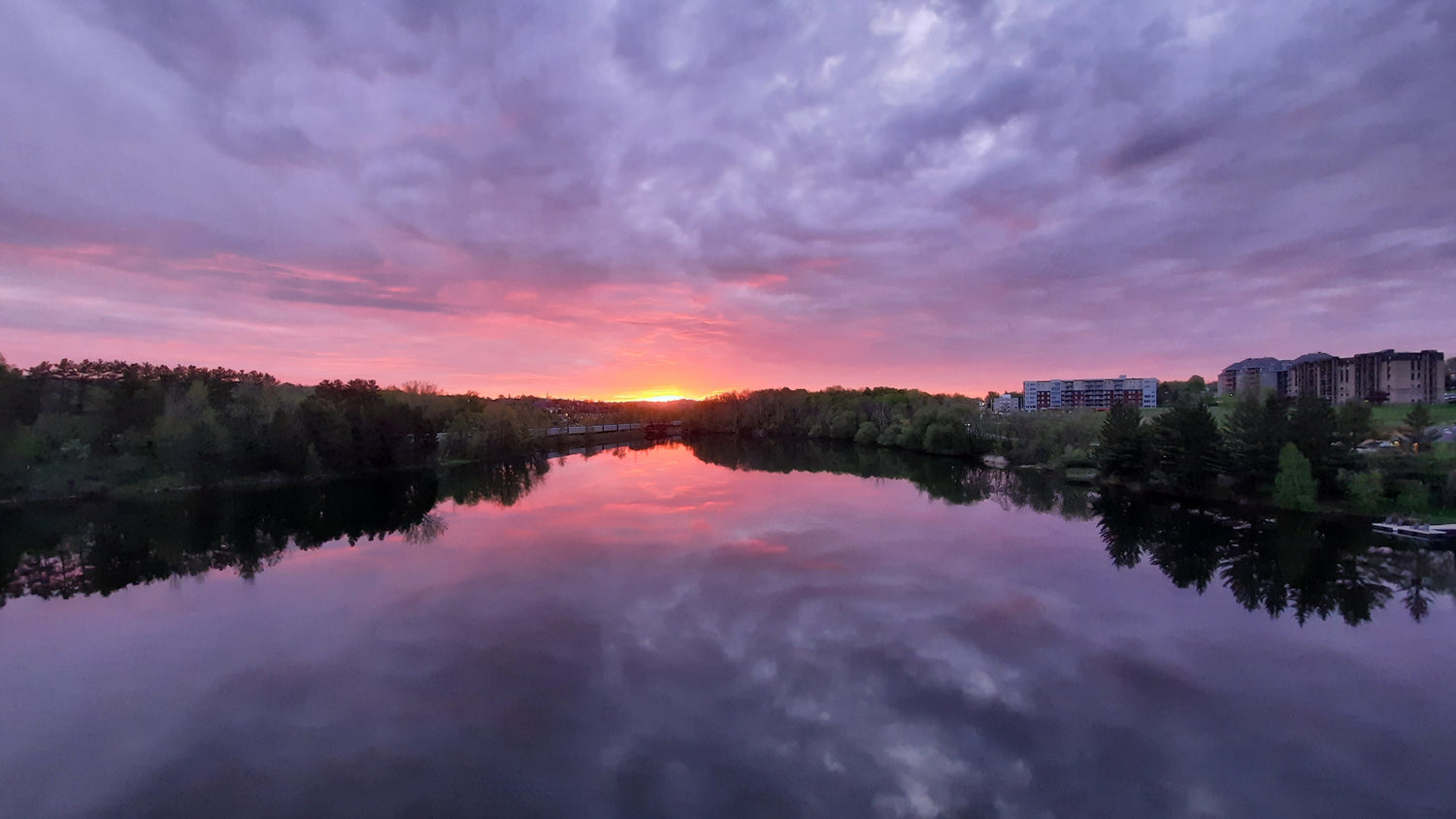 19 Mai 2021 (Vue Sure) 3 Photos Cmiquez Svp