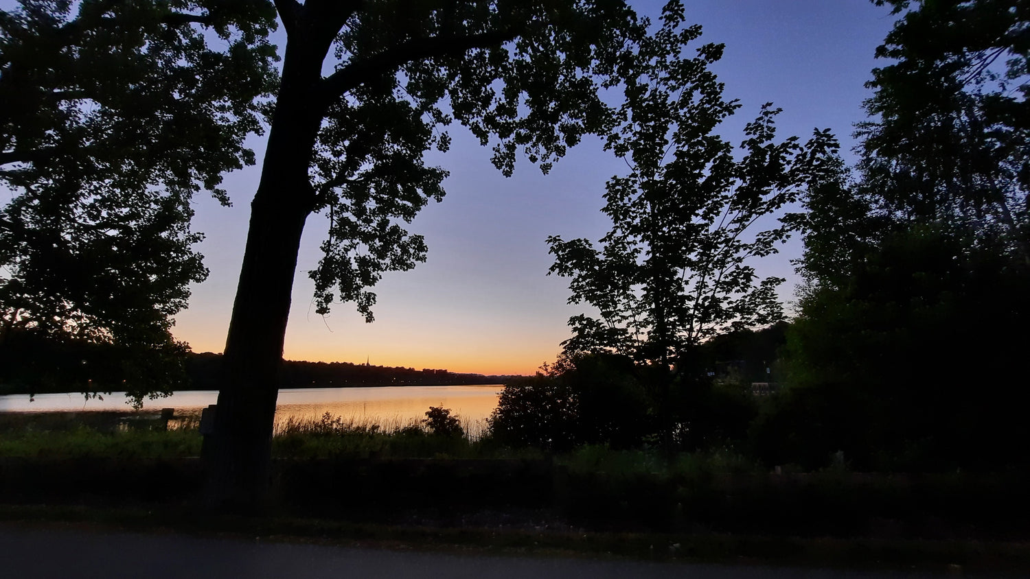 Aube Lac Des Nations Du 20 Juin 2021 (Vue Bp3) 4H49