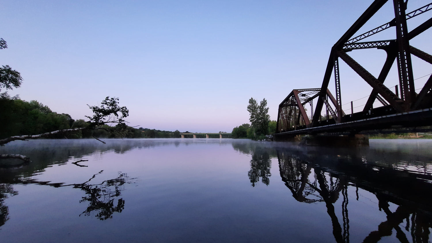 Aube Au Pont Noir De Sherbrooke 24 Juillet 2021 (Vue B2) 5H24