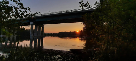 Soleil Du 26 Août 2021 6H29 (Vue K1) Pont Jacques Cartier De Sherbrooke Et Rivière Magog