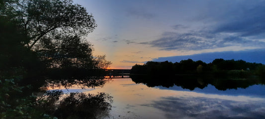 Coucher De Soleil 11 Septembre 2021 18H55 (Vue S1) Rivière Magog Sherbrooke. Pont Jacques Cartier