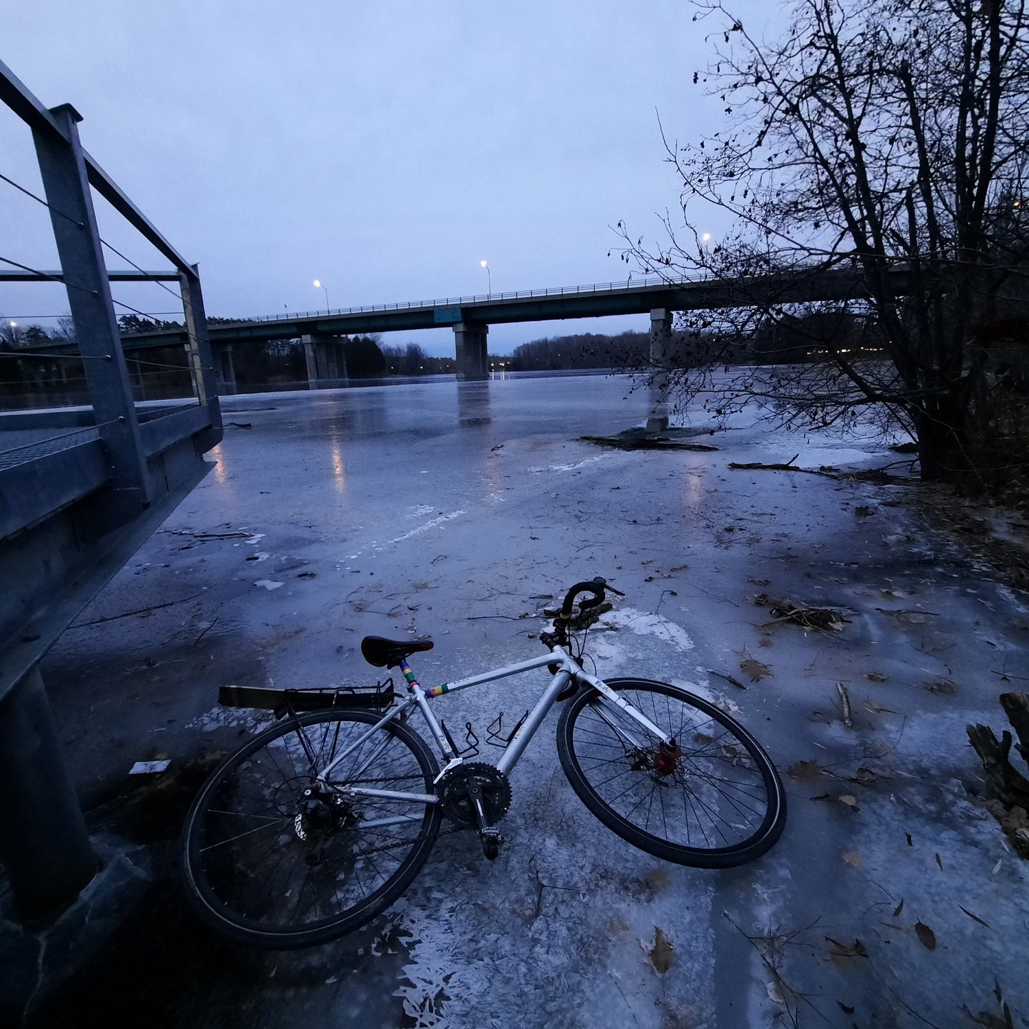 Vélo Fast123 Sur La Glace Le 15 Décembre 2021 (Vue T1)