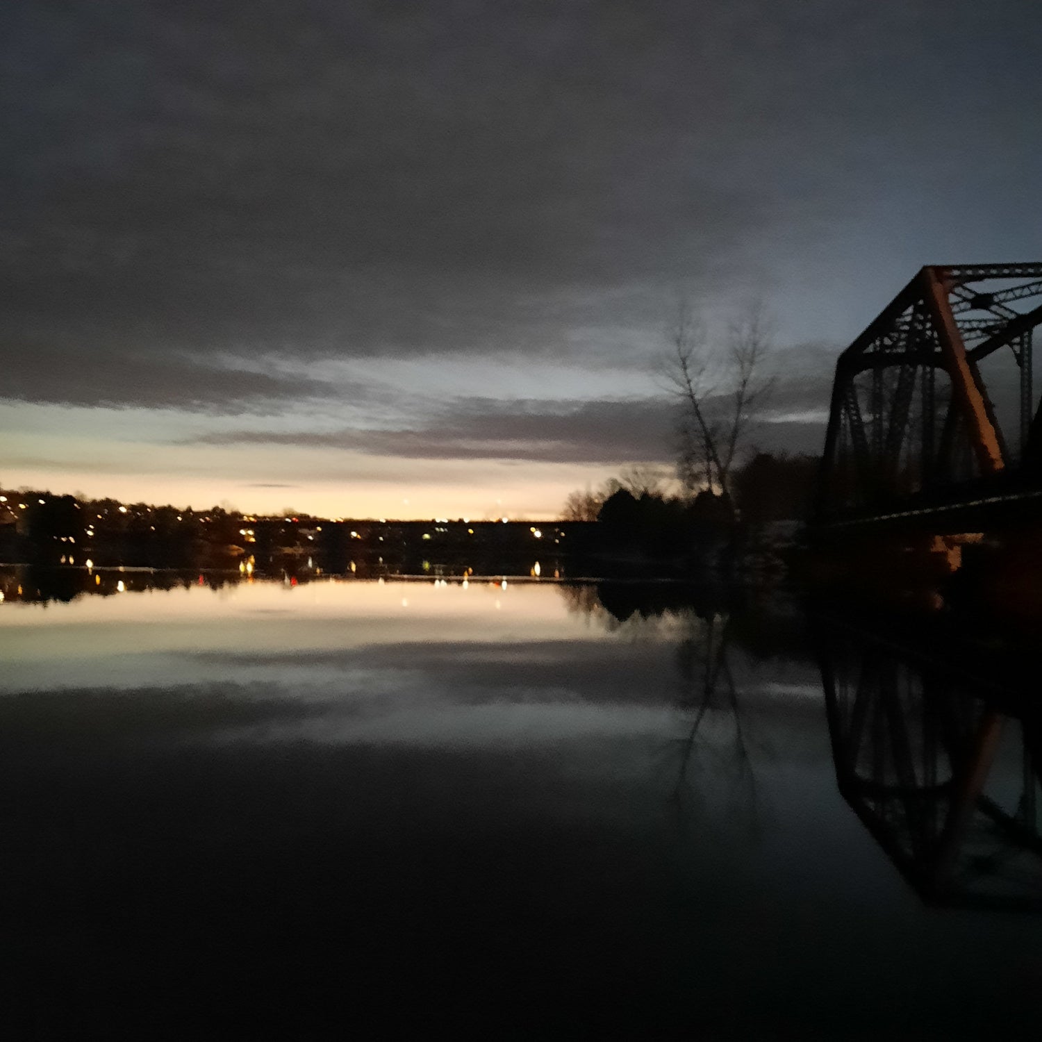 2023-11-29 16:58 (Vue B2) Crépuscule Et Le Pont Noir